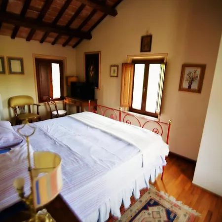 Bed & Breakfast La Casetta Del Cantiniere 3*